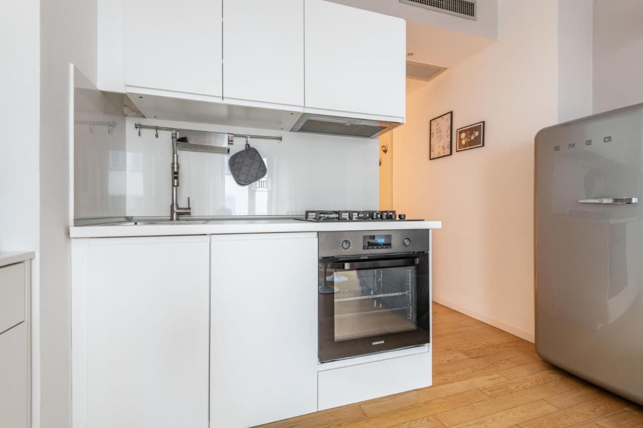 Easylife - Sofisticato Monolocale Con Terrazzino Nel Cuore Di Porta Venezia มิลาน ภายนอก รูปภาพ
