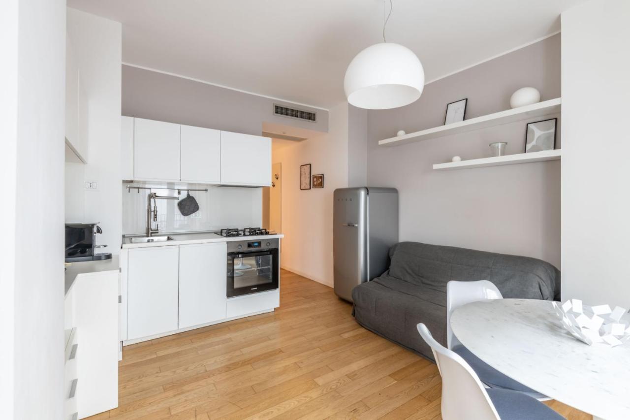 Easylife - Sofisticato Monolocale Con Terrazzino Nel Cuore Di Porta Venezia มิลาน ภายนอก รูปภาพ
