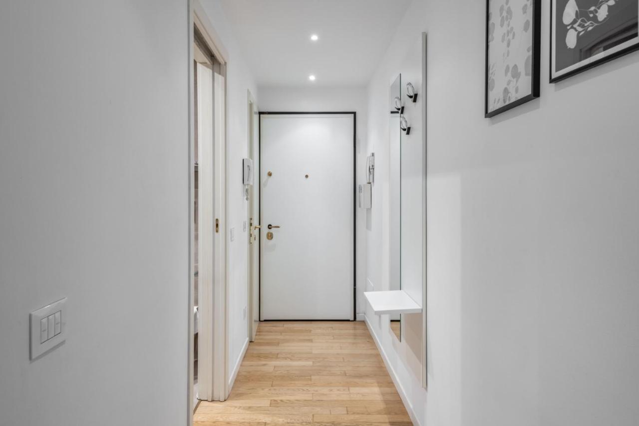 Easylife - Sofisticato Monolocale Con Terrazzino Nel Cuore Di Porta Venezia มิลาน ภายนอก รูปภาพ