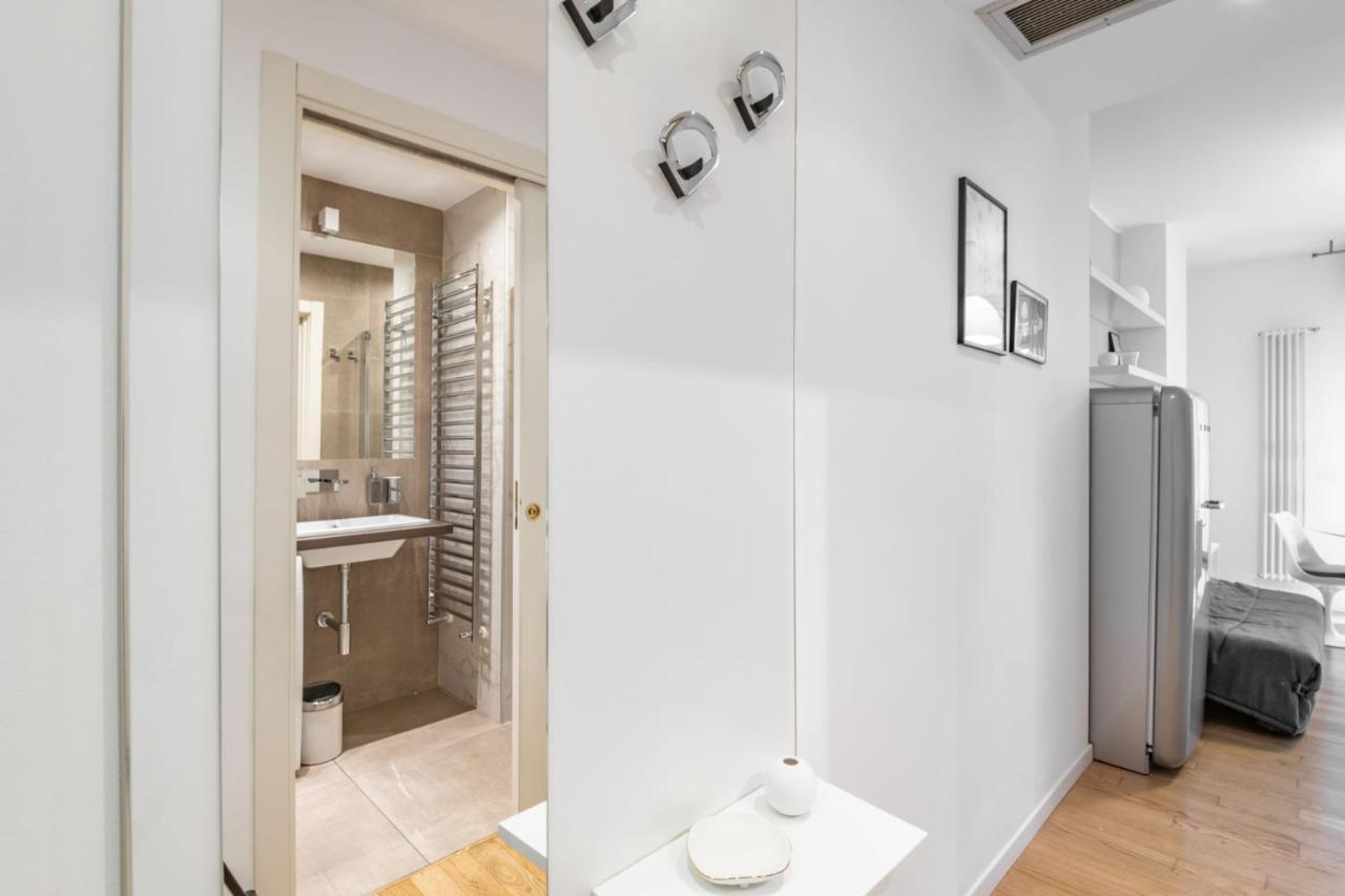 Easylife - Sofisticato Monolocale Con Terrazzino Nel Cuore Di Porta Venezia มิลาน ภายนอก รูปภาพ
